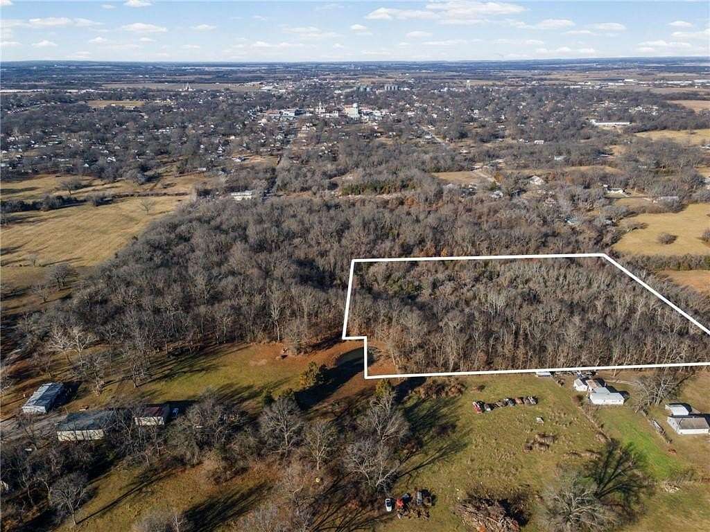 8 Acres of Residential Land for Sale in Butler, Missouri