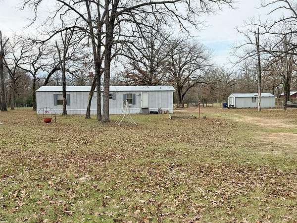 2 Acres of Residential Land with Home for Sale in Palestine, Texas