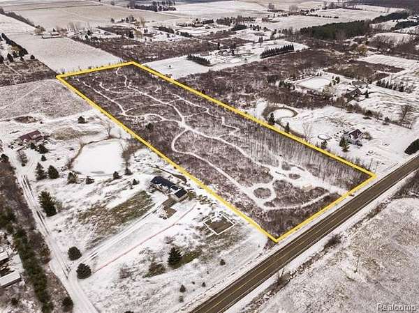 10 Acres of Residential Land for Sale in Brown City, Michigan