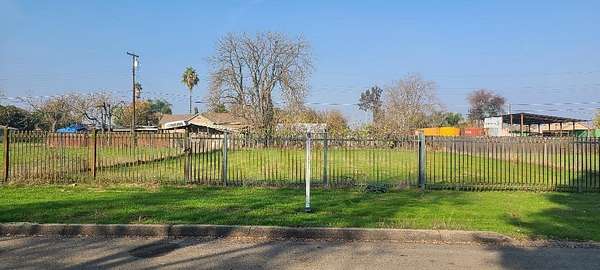 0.23 Acres of Commercial Land for Sale in Fresno, California