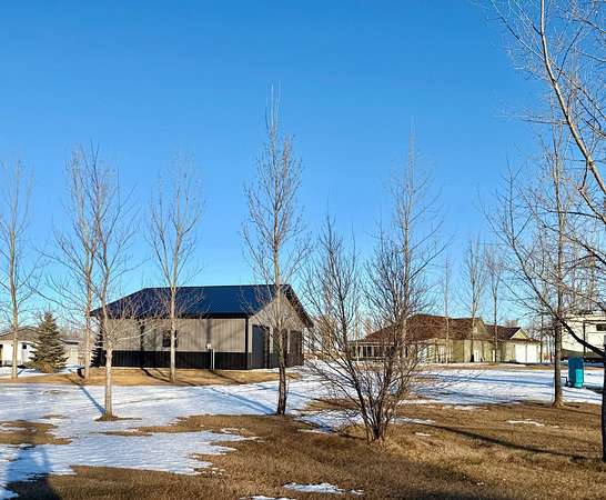 1 Acre of Residential Land for Sale in Wishek, North Dakota