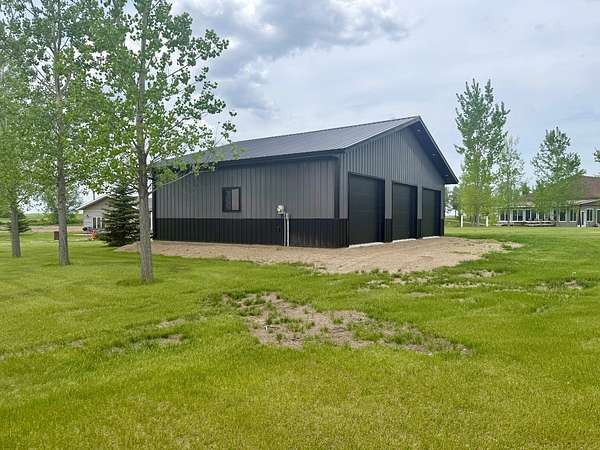 1 Acre of Residential Land for Sale in Wishek, North Dakota