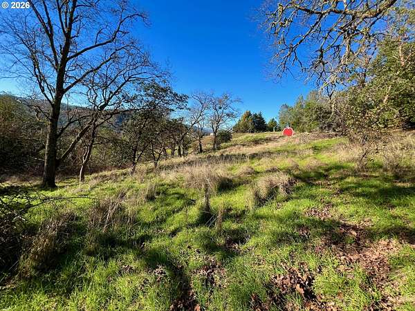2.24 Acres of Residential Land for Sale in Myrtle Creek, Oregon