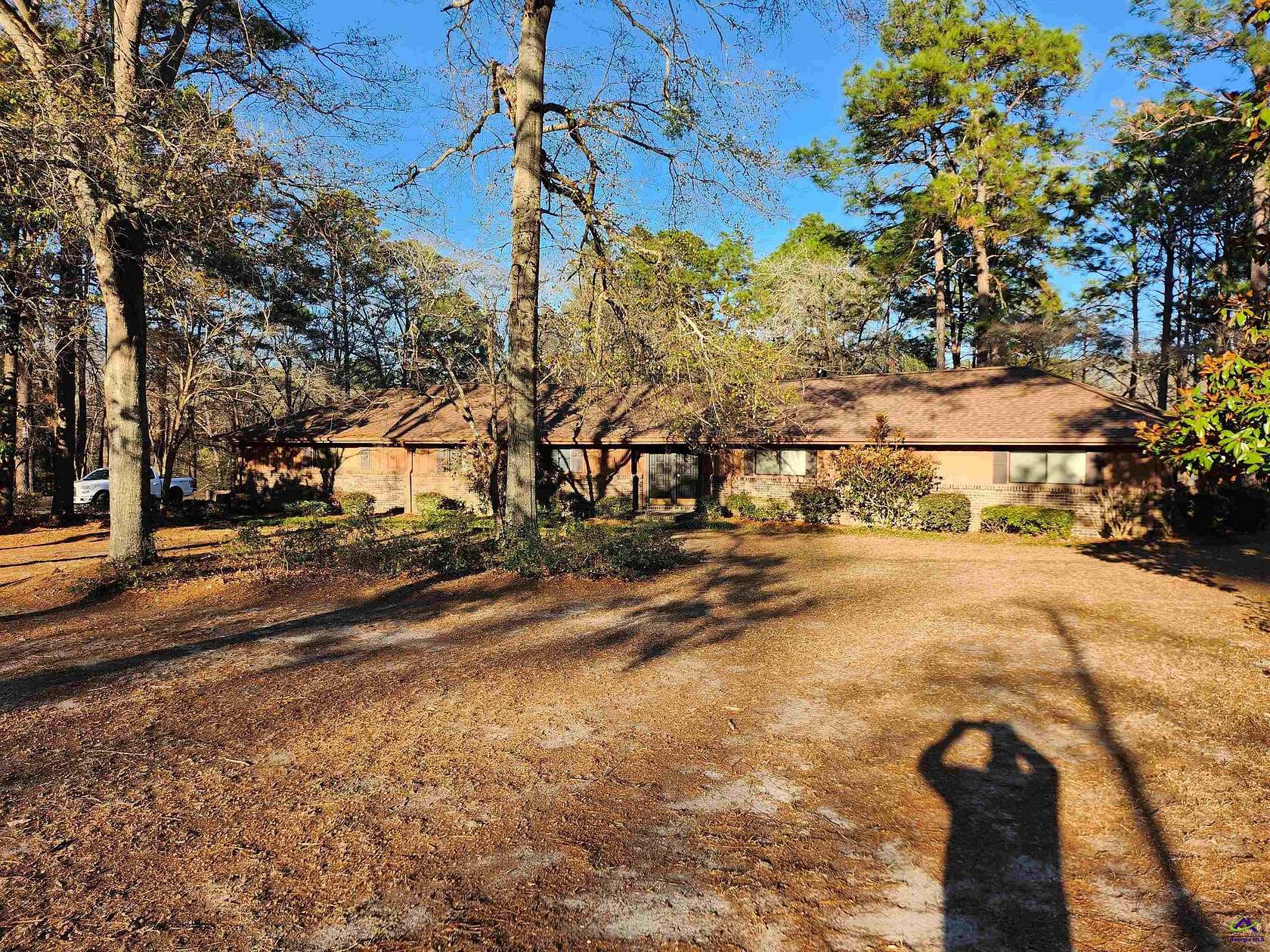 3.5 Acres of Residential Land with Home for Sale in Bonaire, Georgia