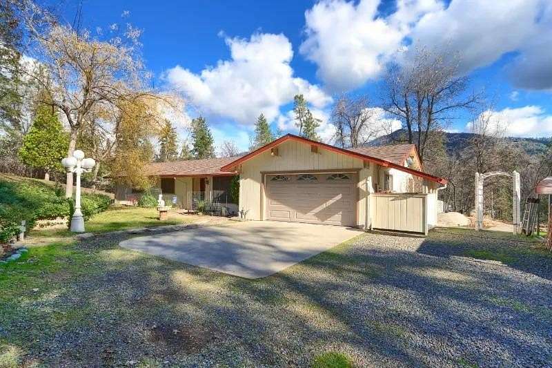 2.45 Acres of Land with Home for Sale in Mariposa, California