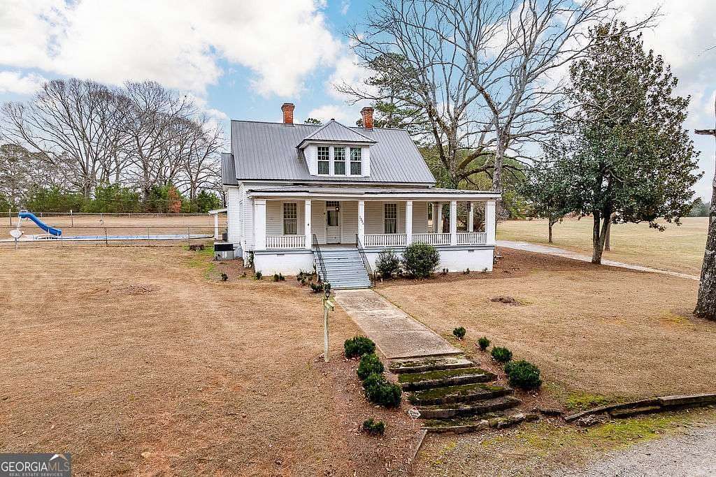 2.33 Acres of Residential Land with Home for Sale in Bishop, Georgia