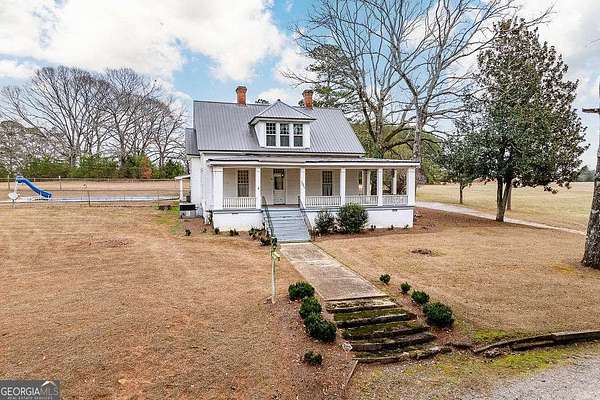 2.33 Acres of Residential Land with Home for Sale in Bishop, Georgia