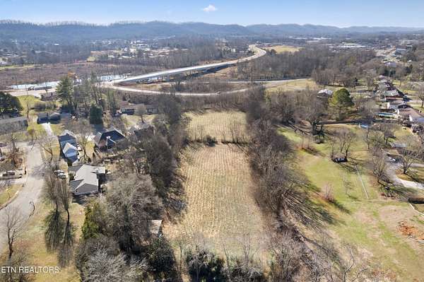 4.4 Acres of Residential Land for Sale in Powell, Tennessee