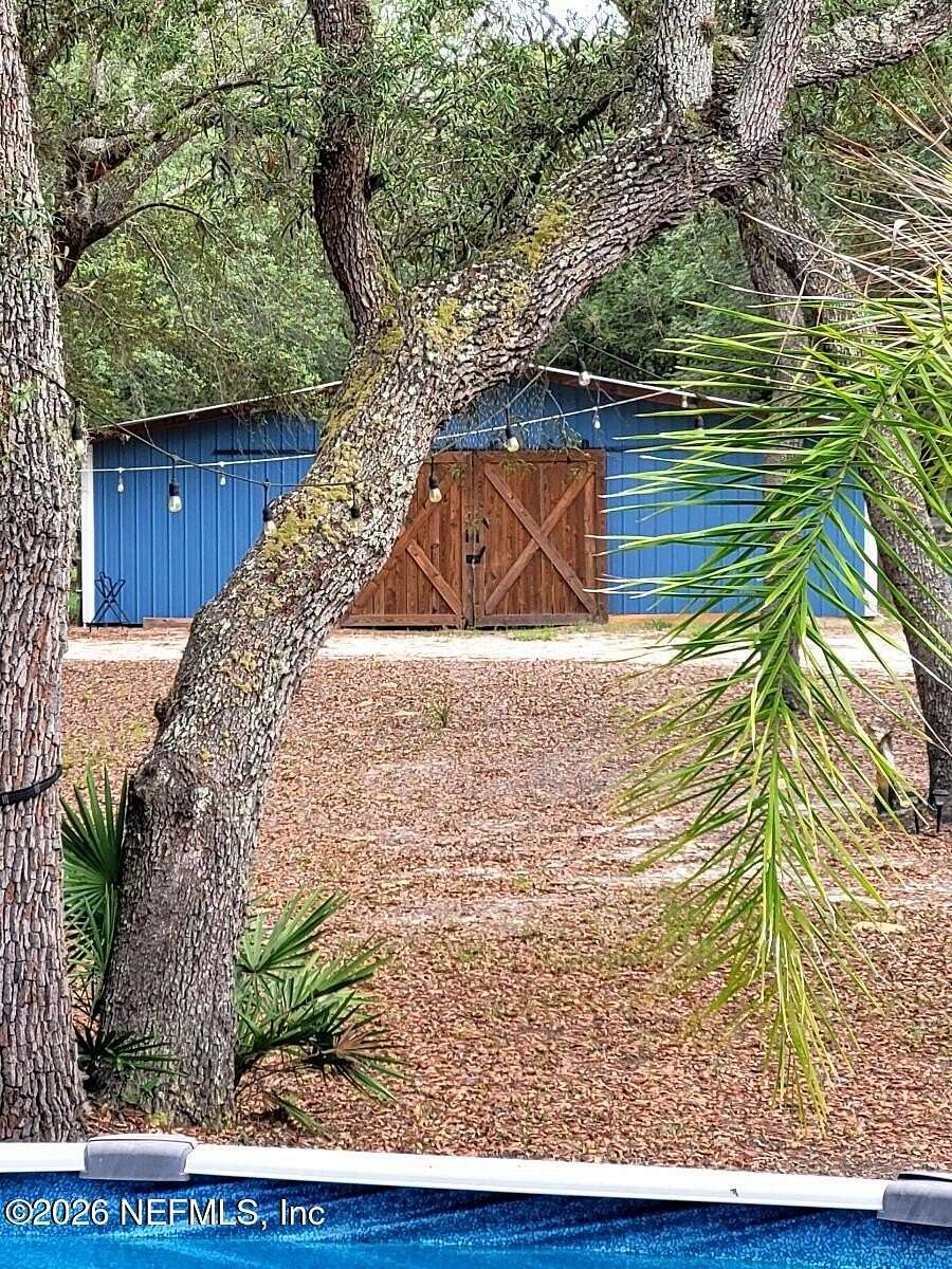 10.2 Acres of Land with Home for Sale in Keystone Heights, Florida