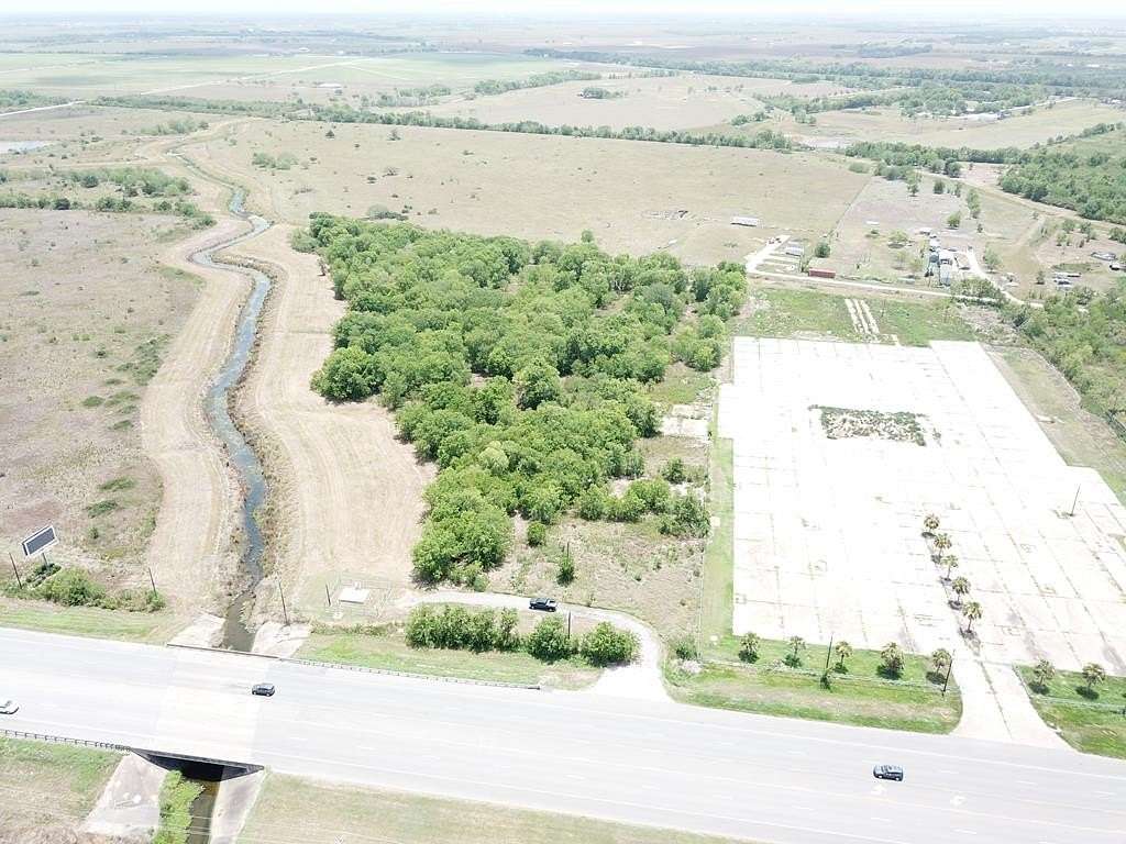 12.9 Acres of Improved Mixed-Use Land for Sale in Bay City, Texas