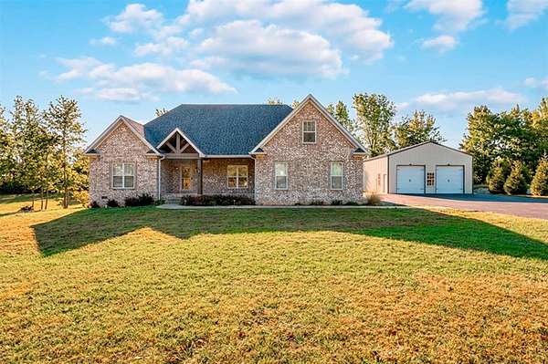 2.15 Acres of Residential Land with Home for Sale in Alvaton, Kentucky