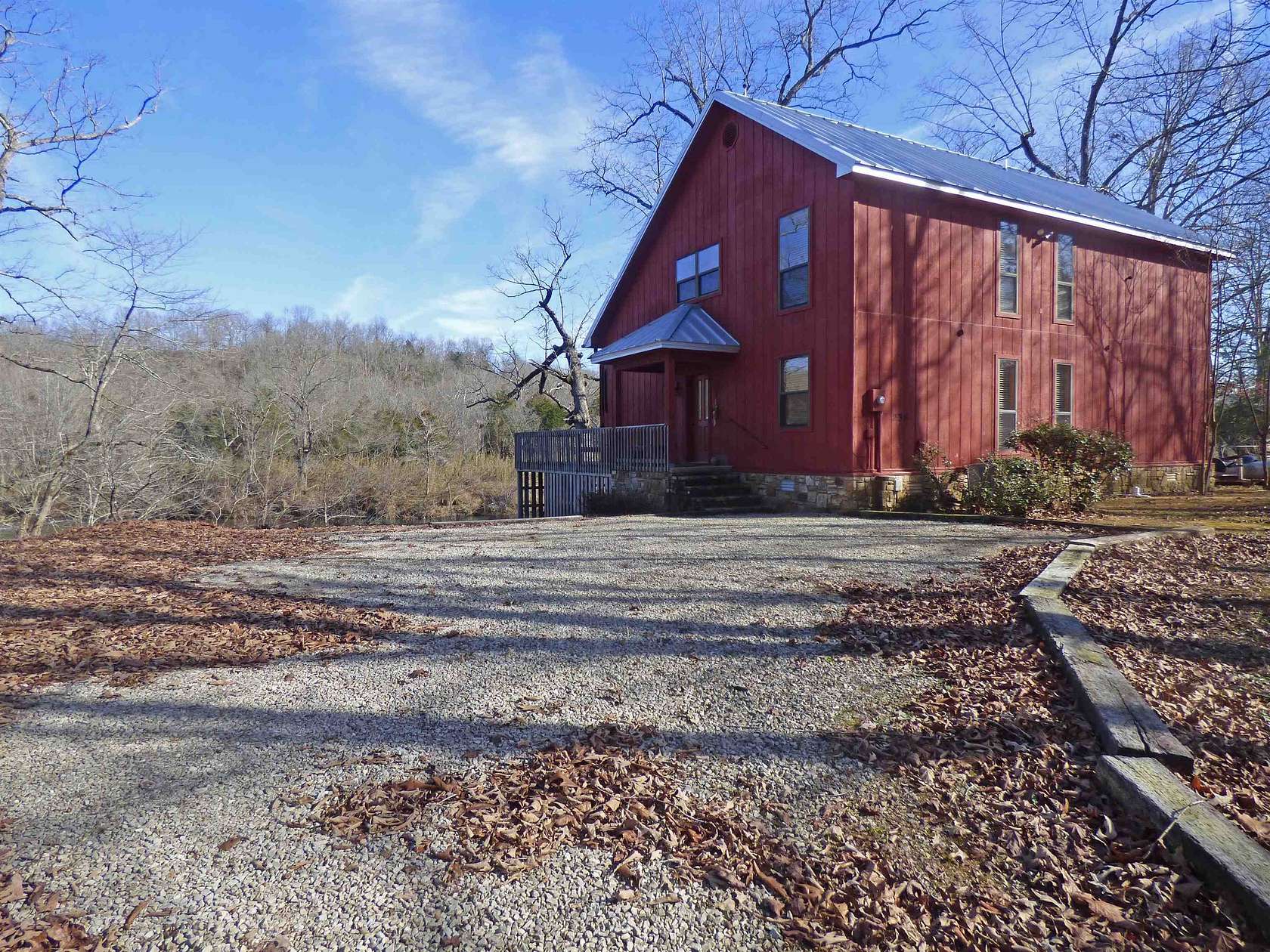 2.35 Acres of Residential Land with Home for Sale in Mammoth Spring, Arkansas