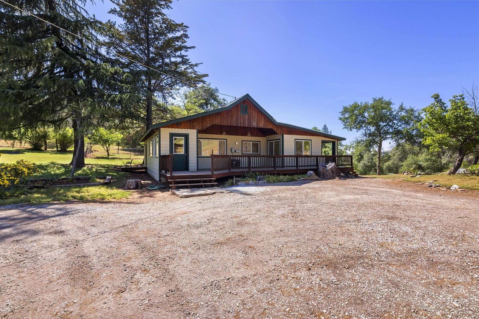 4.89 Acres of Residential Land with Home for Sale in Columbia, California