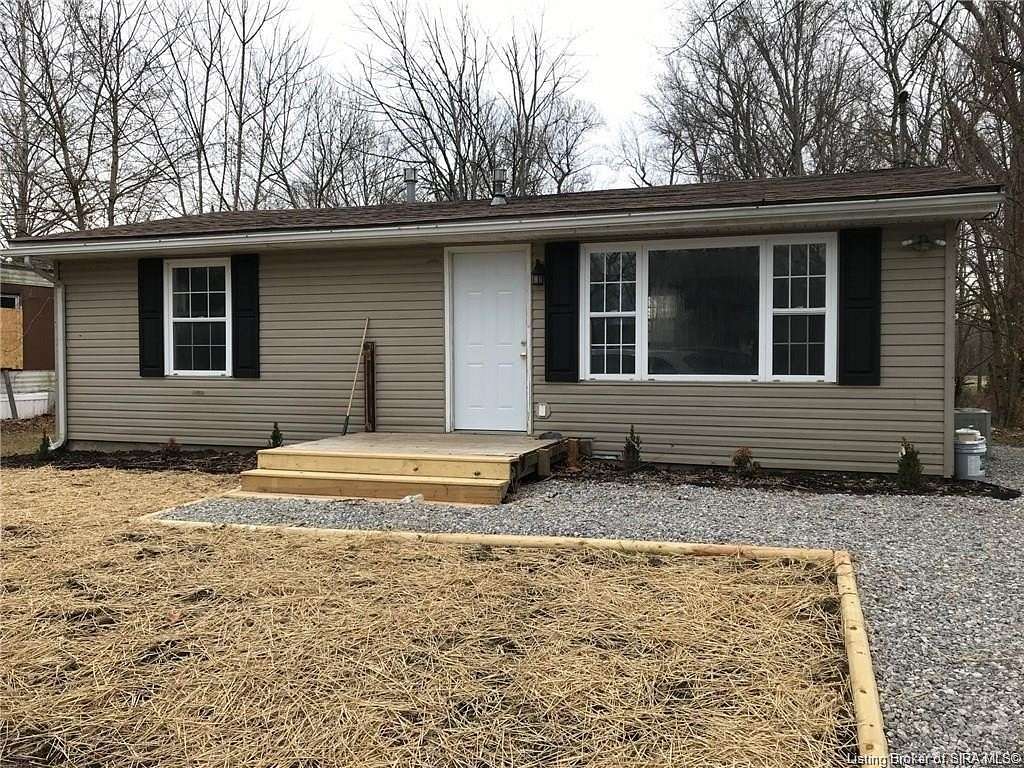 1.5 Acres of Land with Home for Sale in Clarksville, Indiana