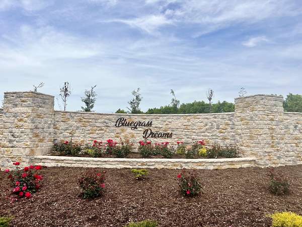 5 Acres of Land with Home for Sale in Wilmore, Kentucky