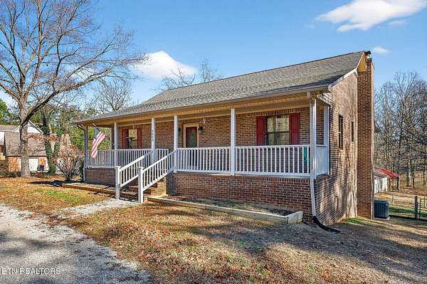 5 Acres of Residential Land with Home for Sale in Bloomington Springs, Tennessee