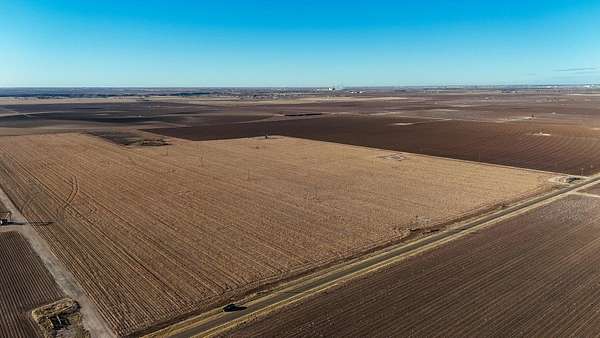 90 Acres of Land for Sale in Slaton, Texas