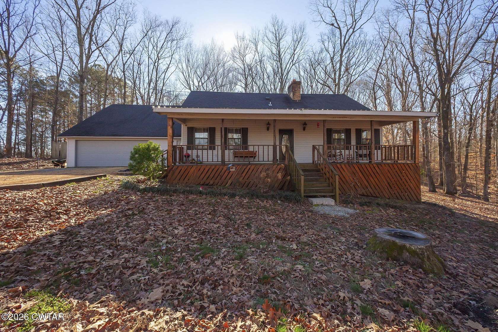 5 Acres of Residential Land with Home for Sale in Wildersville, Tennessee