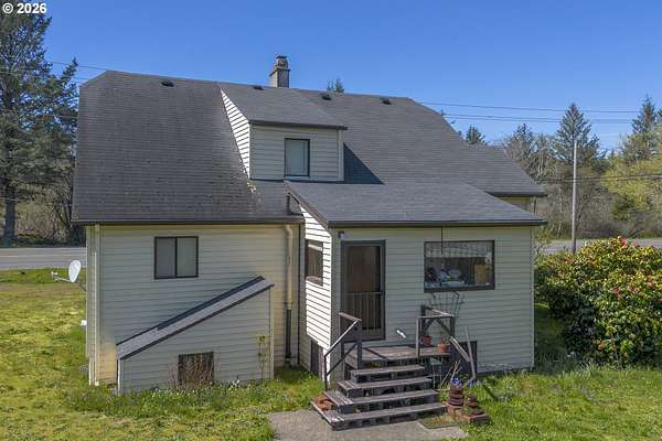 2.78 Acres of Residential Land with Home for Sale in Gearhart, Oregon