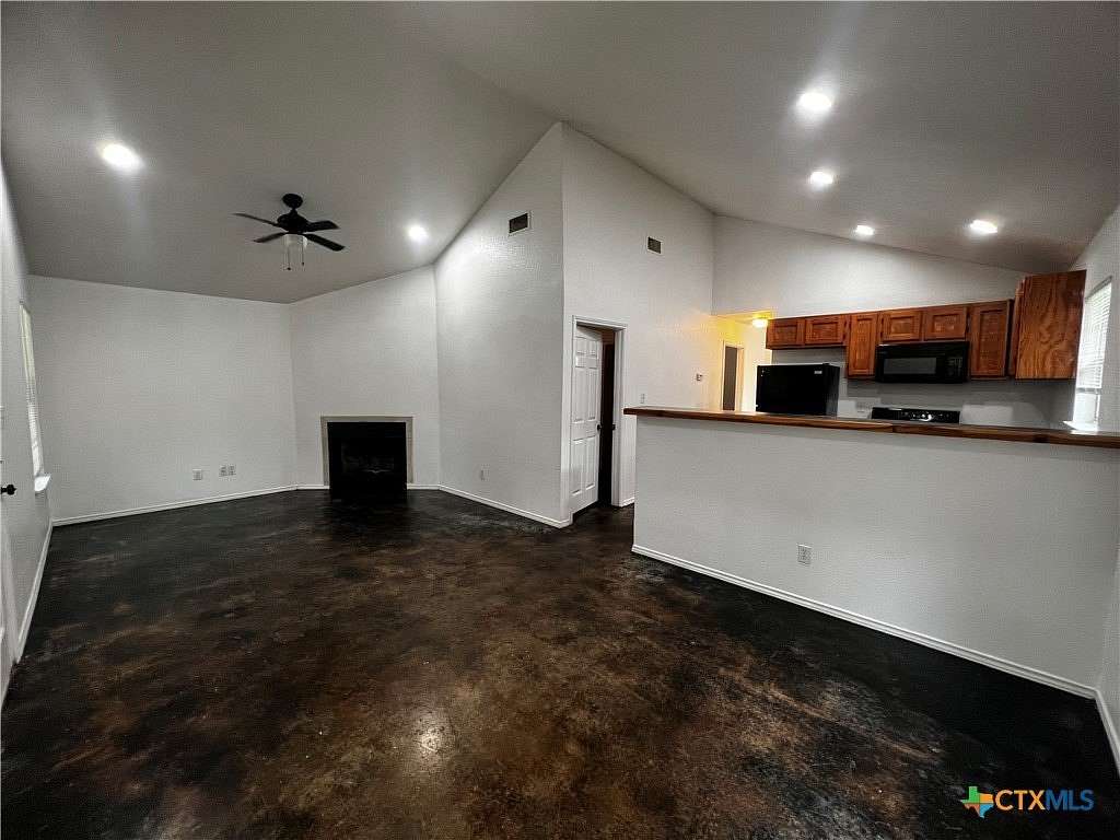 5.3 Acres of Residential Land with Home for Lease in Canyon Lake, Texas