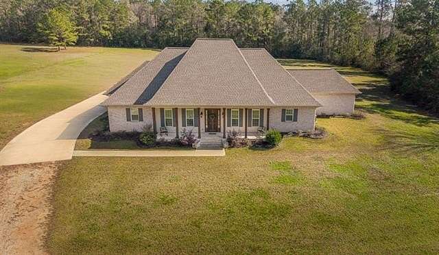 9 Acres of Land with Home for Sale in Covington, Louisiana