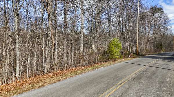 5 Acres of Residential Land for Sale in Dandridge, Tennessee