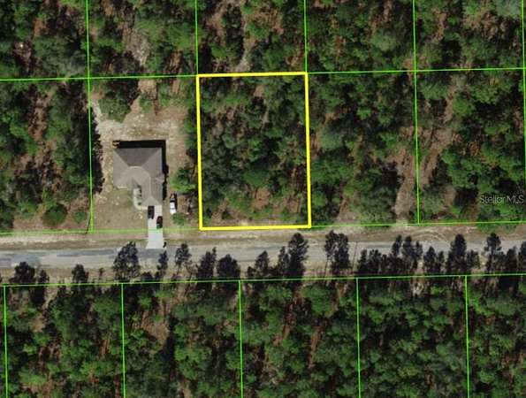 0.5 Acres of Land for Sale in Citrus Springs, Florida