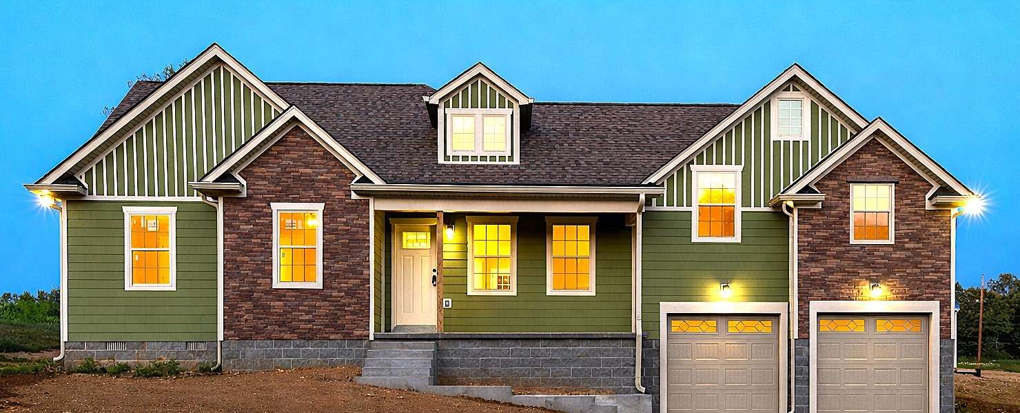 1.5 Acres of Land with Home for Sale in Dickson, Tennessee