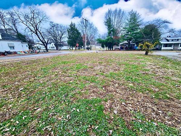 0.1 Acres of Residential Land for Sale in Olney, Illinois