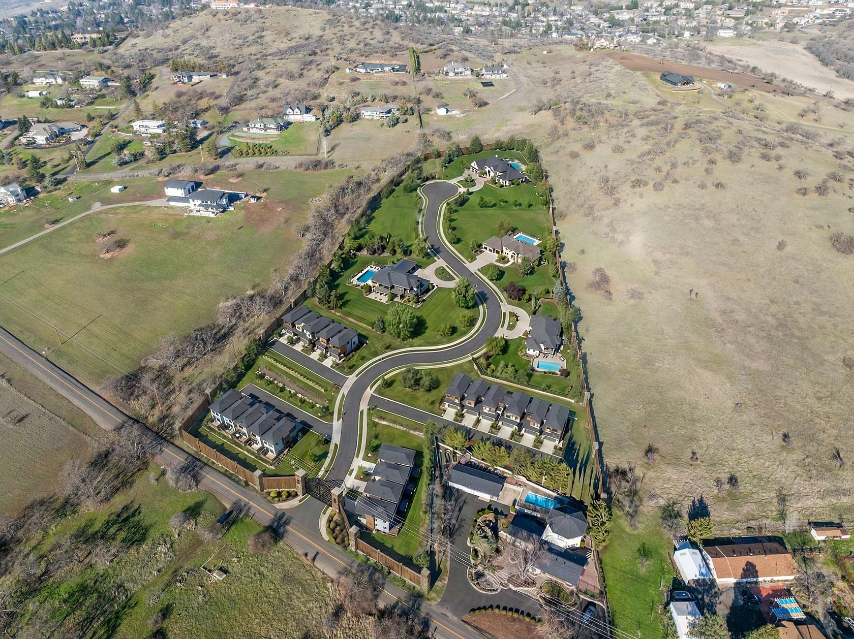 6.87 Acres of Residential Land for Sale in Medford, Oregon