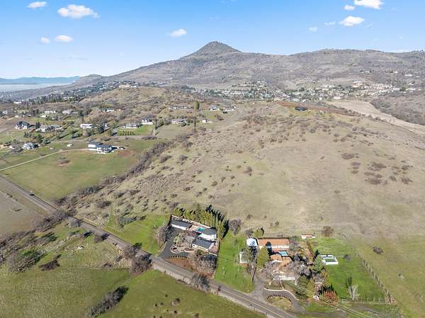 6.87 Acres of Residential Land for Sale in Medford, Oregon