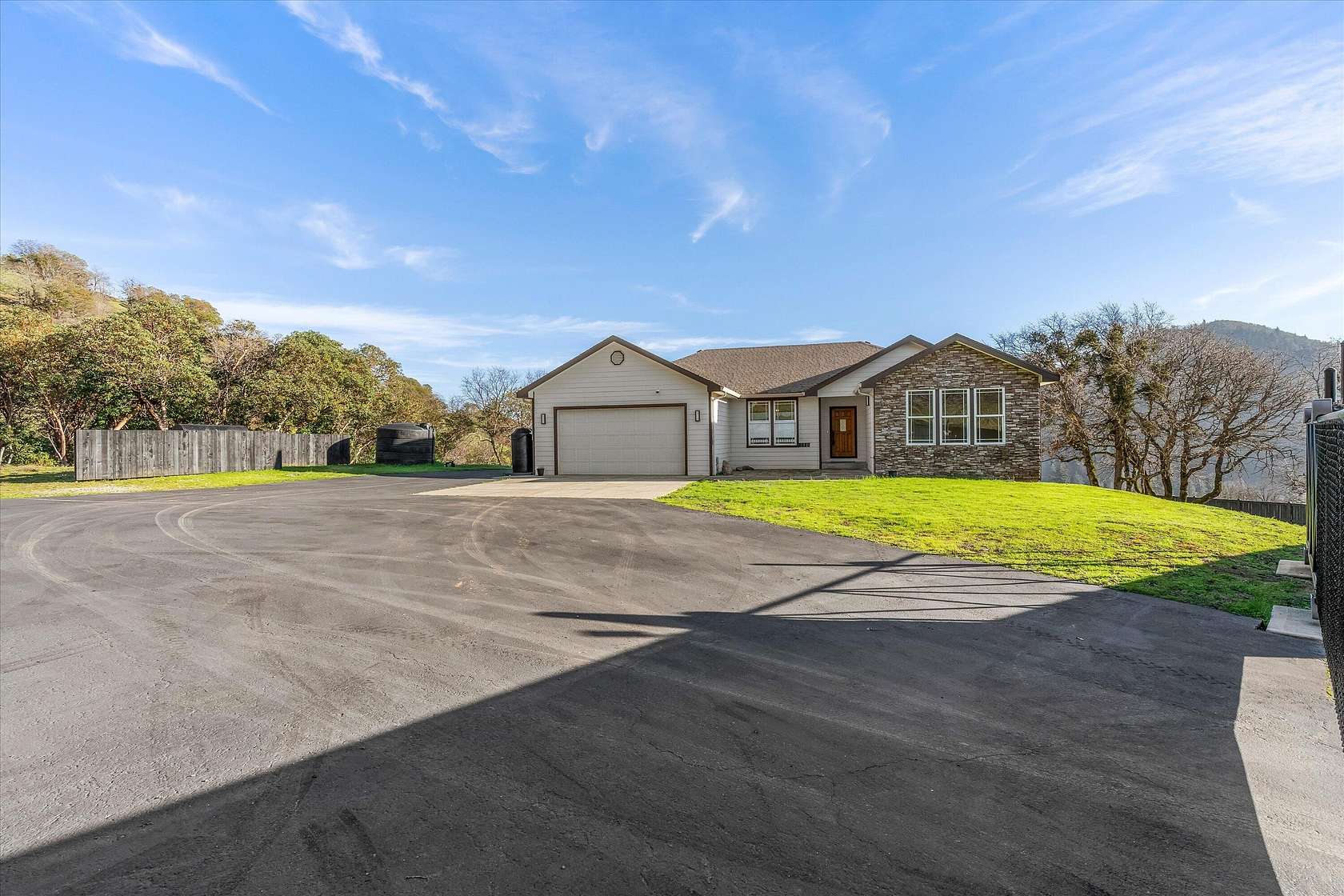 6.7 Acres of Land with Home for Sale in Gold Hill, Oregon