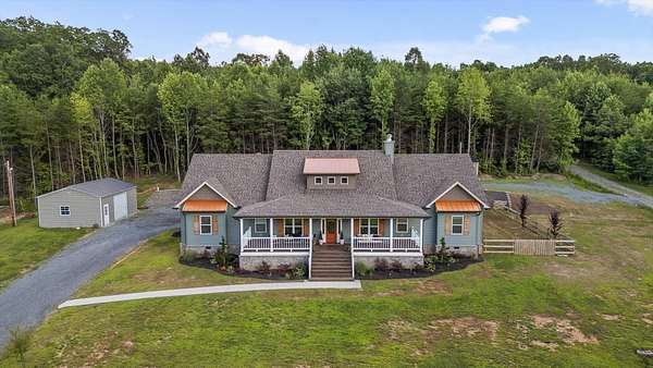 4 Acres of Residential Land with Home for Sale in Dunlap, Tennessee