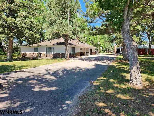 4.18 Acres of Residential Land with Home for Sale in Scottsbluff, Nebraska