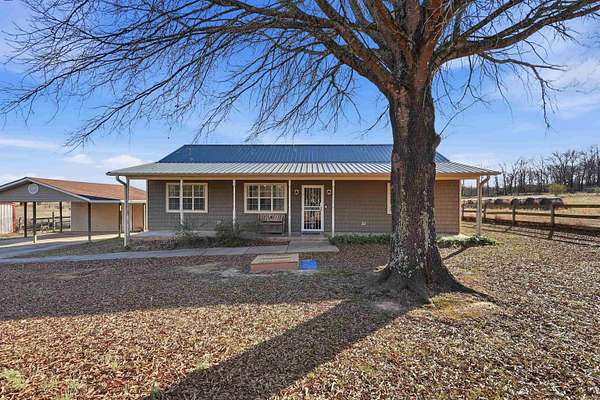 3 Acres of Residential Land with Home for Sale in Vilonia, Arkansas