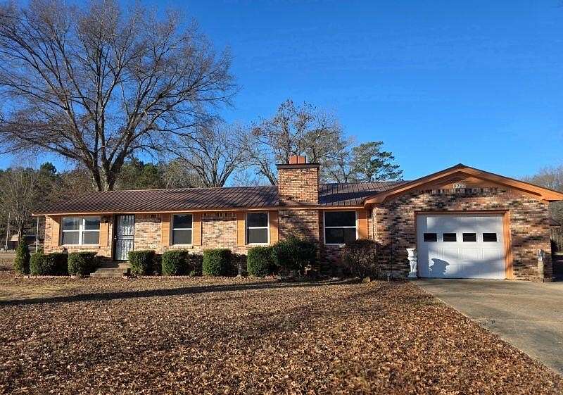 6 Acres of Residential Land with Home for Sale in Marietta, Mississippi