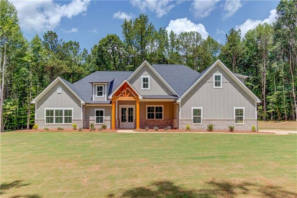 1.7 Acres of Land with Home for Sale in Jefferson, Georgia