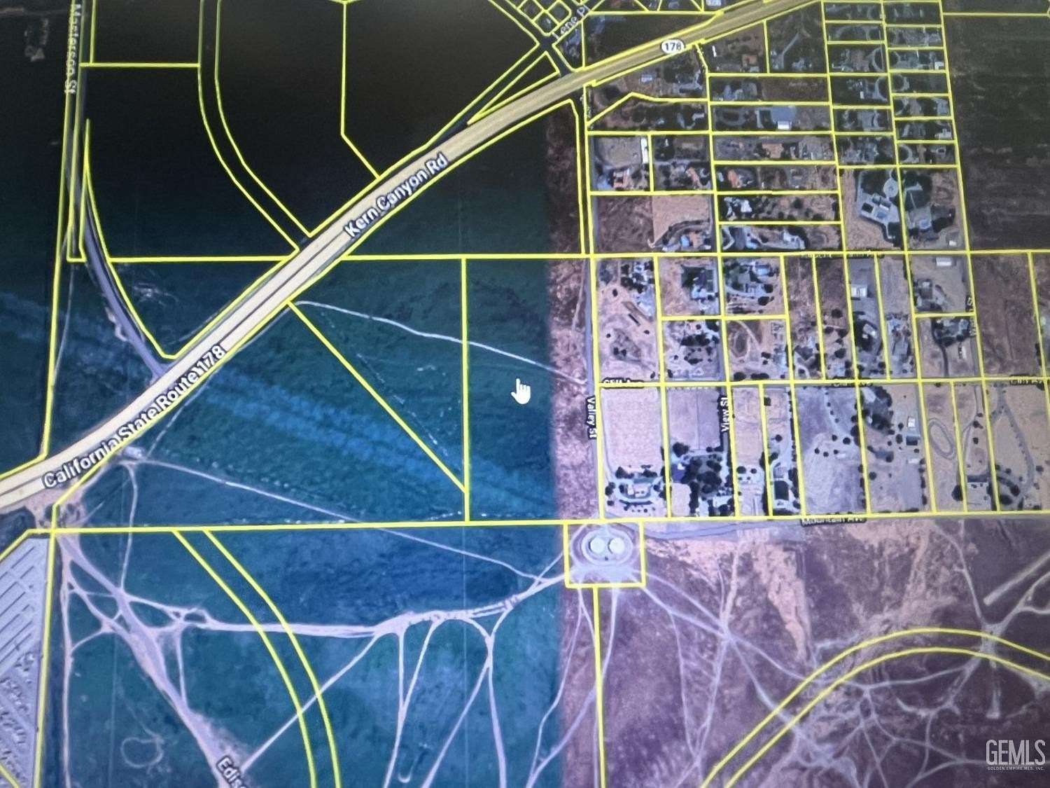 20 Acres of Land for Sale in Bakersfield, California
