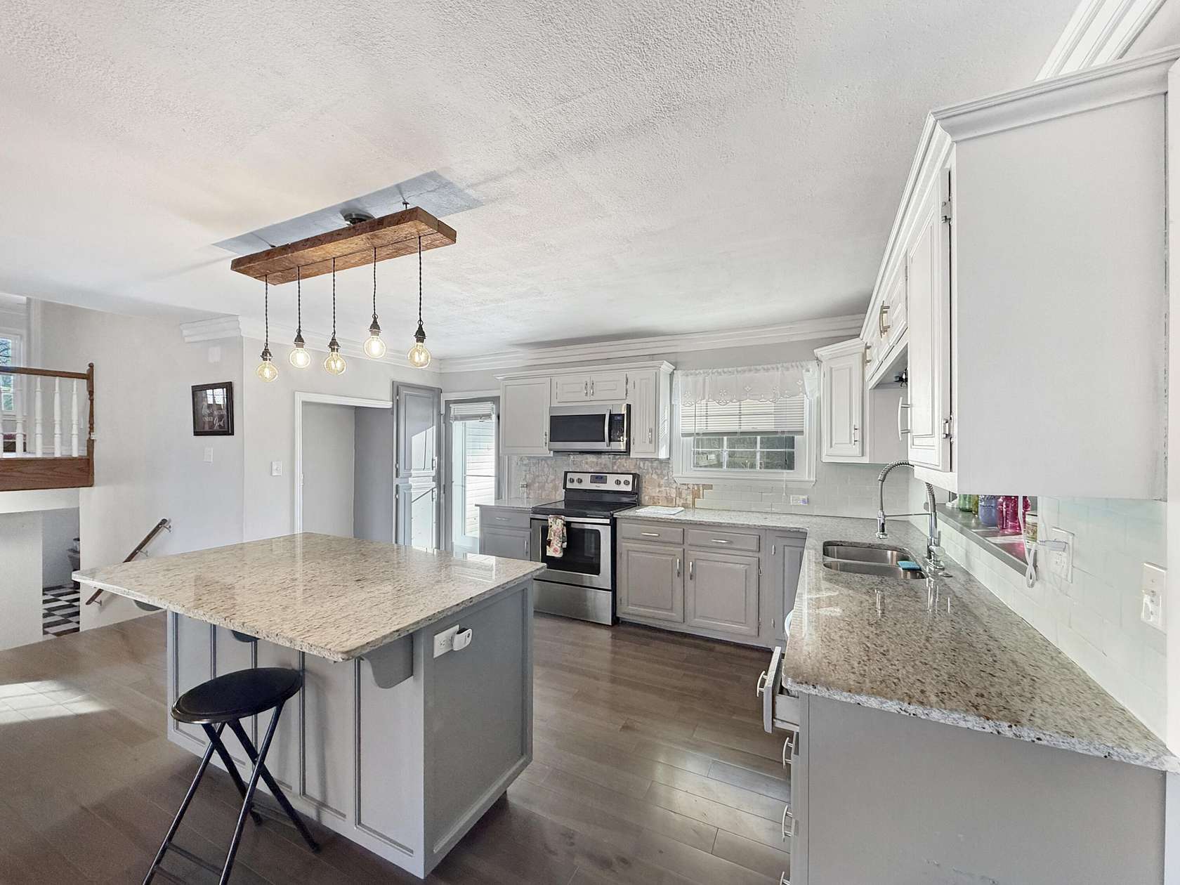 1.5 Acres of Residential Land with Home for Sale in Springfield, Missouri