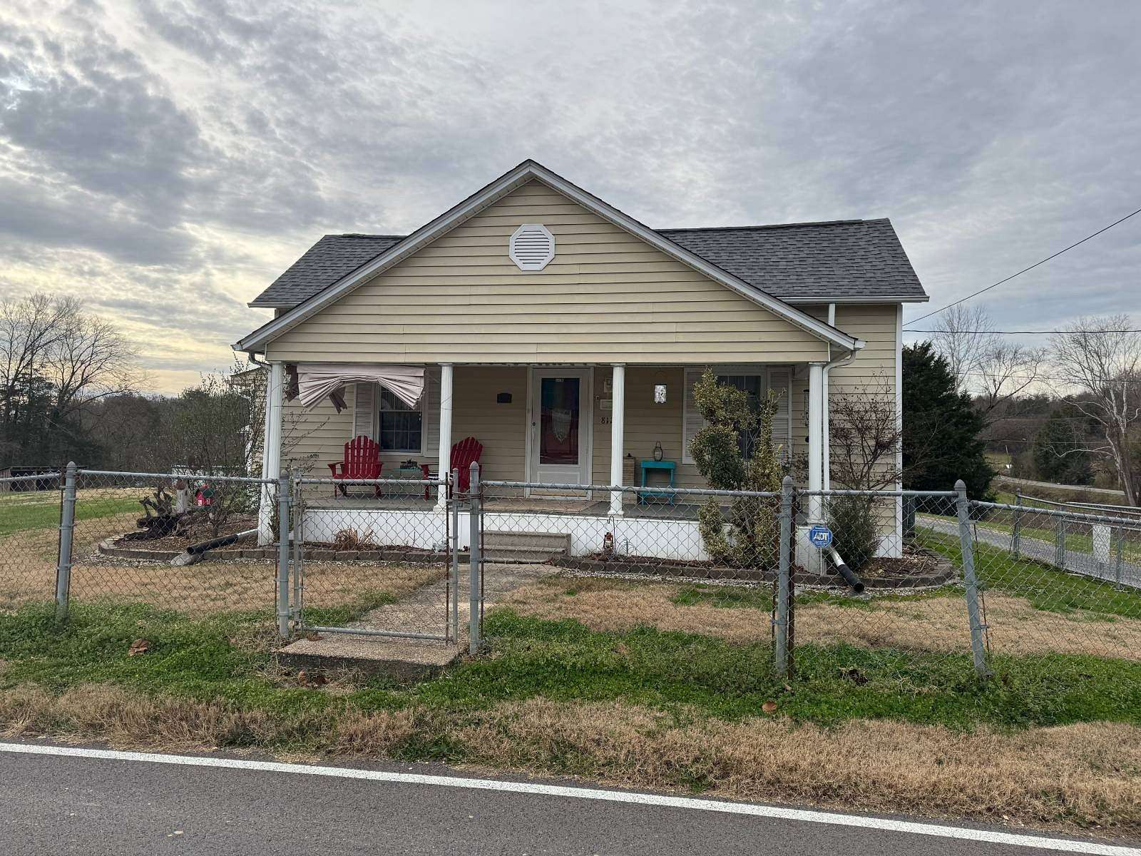 2.8 Acres of Residential Land with Home for Sale in Clinton, Tennessee