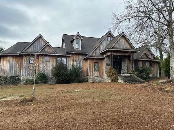 41.4 Acres of Recreational Land with Home for Sale in Swainsboro, Georgia