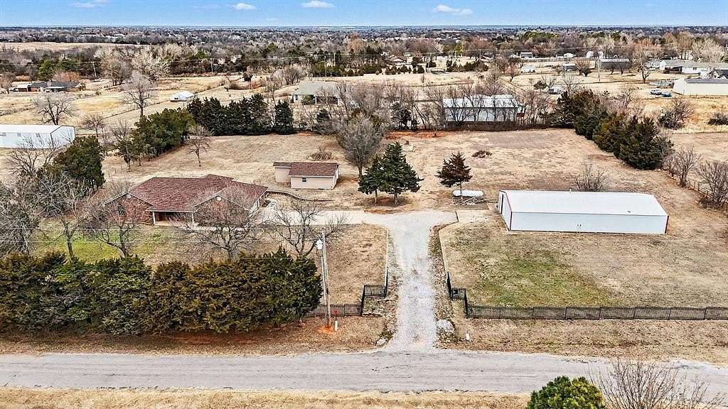 2.5 Acres of Residential Land with Home for Sale in Blanchard, Oklahoma