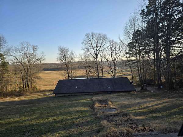 3.57 Acres of Residential Land with Home for Sale in Melbourne, Arkansas