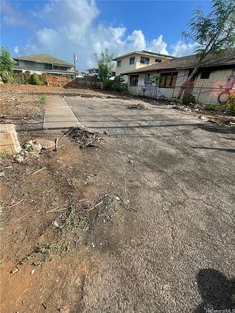 Residential Land for Sale in Waipahu, Hawaii