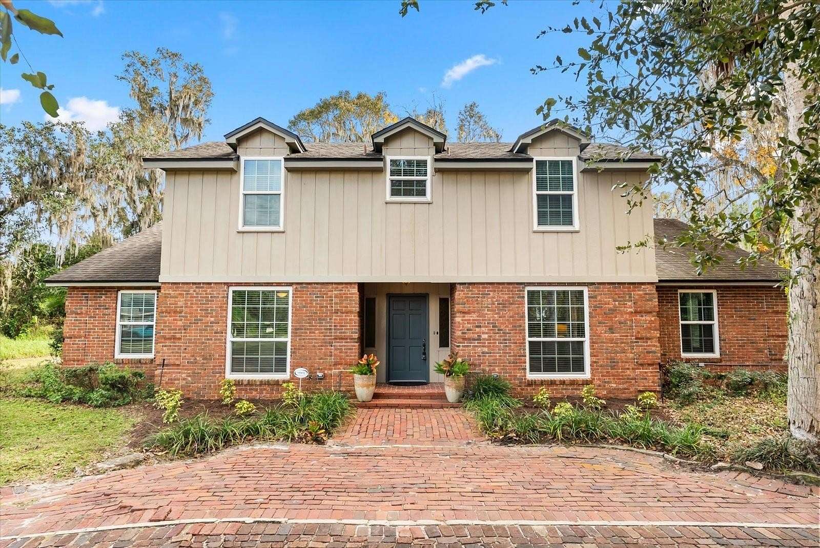 2.27 Acres of Residential Land with Home for Sale in Apopka, Florida