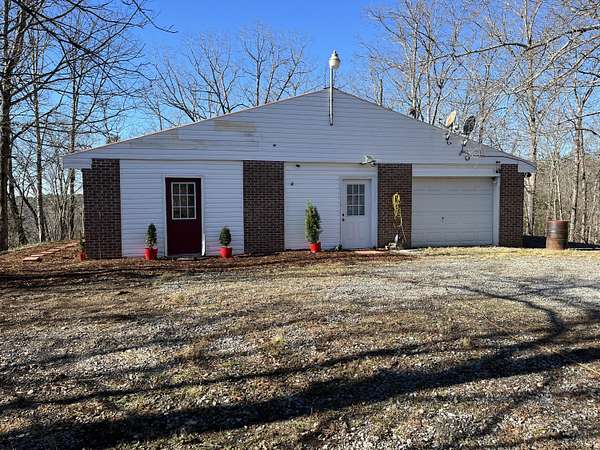 10 Acres of Residential Land with Home for Sale in Chatsworth, Georgia