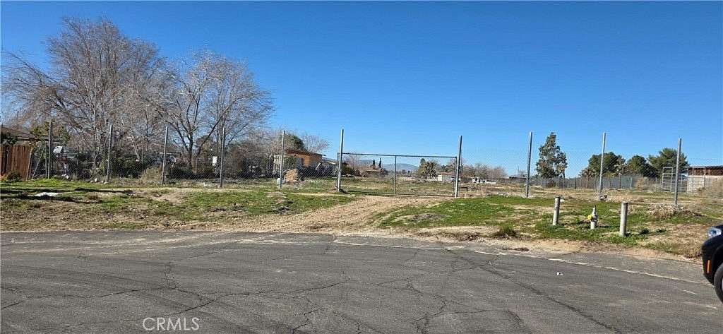 0.94 Acres of Residential Land for Sale in Lake Los Angeles, California