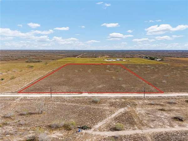 10 Acres of Land for Sale in Encino, Texas