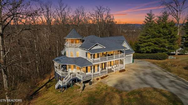 5.58 Acres of Residential Land with Home for Sale in Knoxville, Tennessee