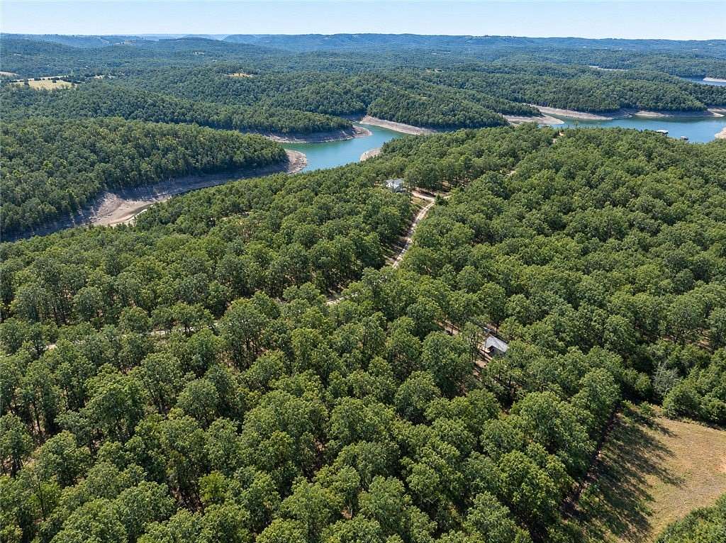 7.3 Acres of Residential Land for Sale in Yellville, Arkansas